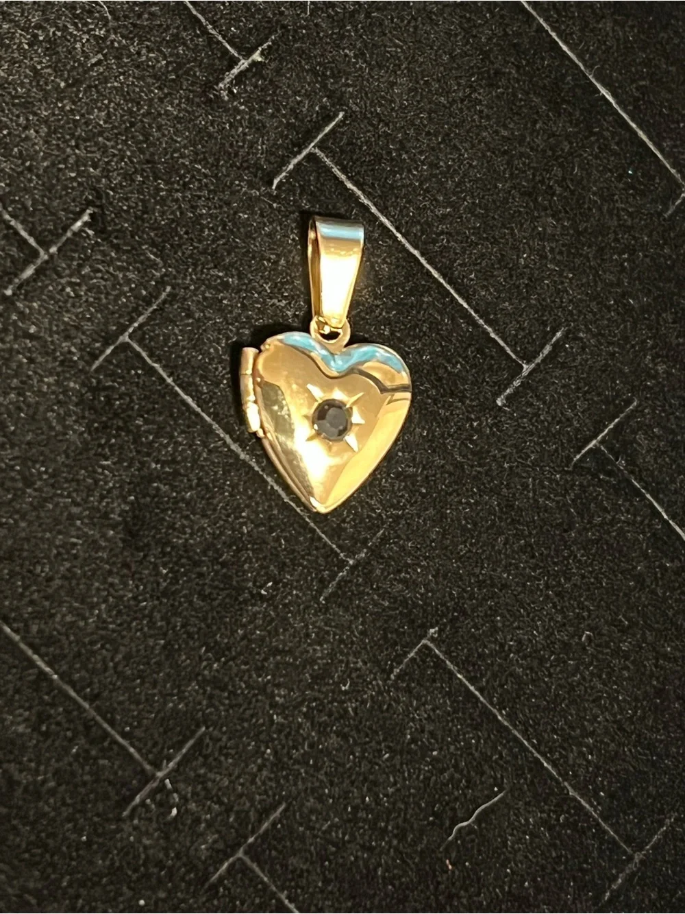 Gold toned Heart Locket Pendant with Black Stone